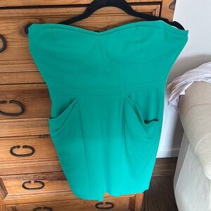 Elegant Green Strapless Dress